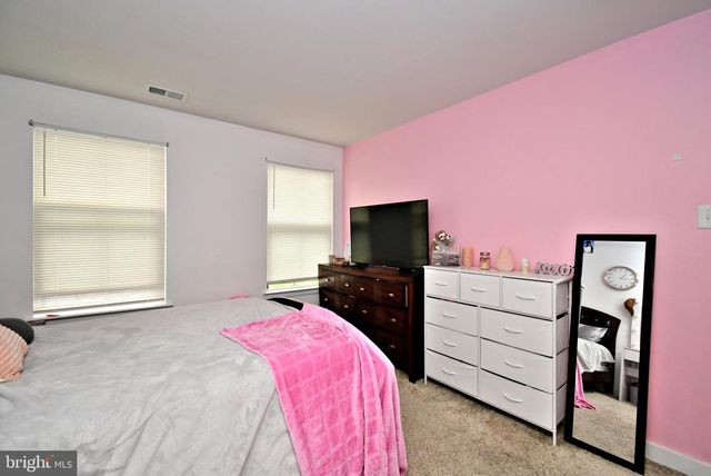 8043 MILLTOWN CIR, Cheltenham, PA 19012