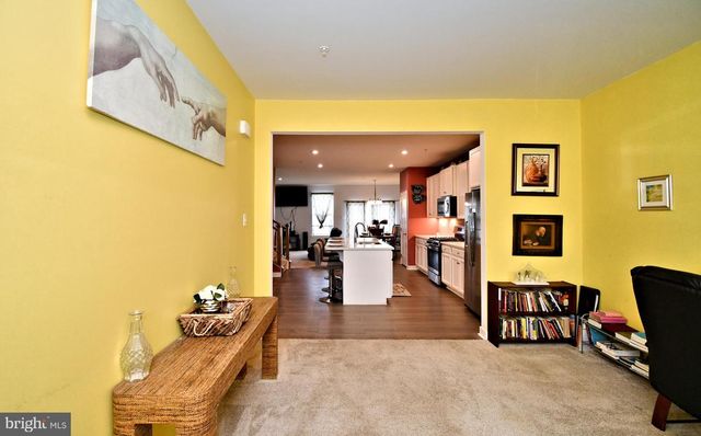 8043 MILLTOWN CIR, Cheltenham, PA 19012