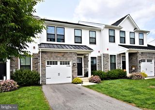 8043 MILLTOWN CIR, Cheltenham, PA 19012