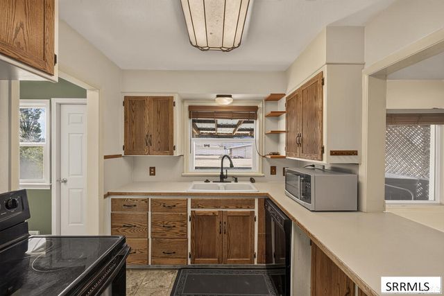 2516 E Lincoln Road, Idaho Falls, ID 83401