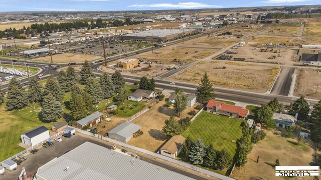2516 E Lincoln Road, Idaho Falls, ID 83401