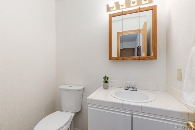 11530 W 70th Place F, Arvada, CO 80004