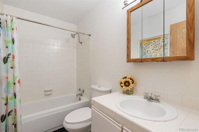 11530 W 70th Place F, Arvada, CO 80004