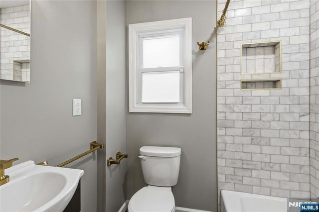 200 Evergreen Street, Hillsdale, NJ 07642