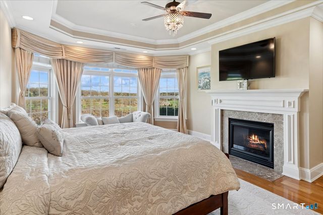 22 Nature Lane, Shelton, CT 06484