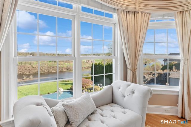 22 Nature Lane, Shelton, CT 06484