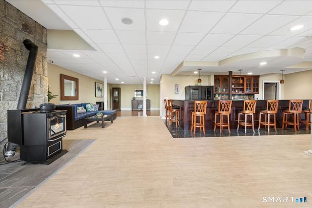 22 Nature Lane, Shelton, CT 06484