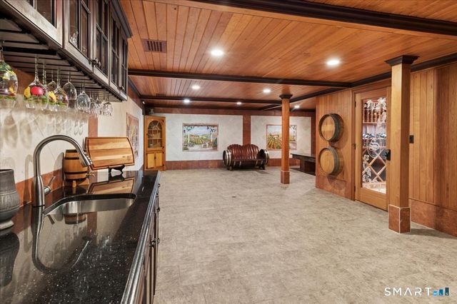 22 Nature Lane, Shelton, CT 06484