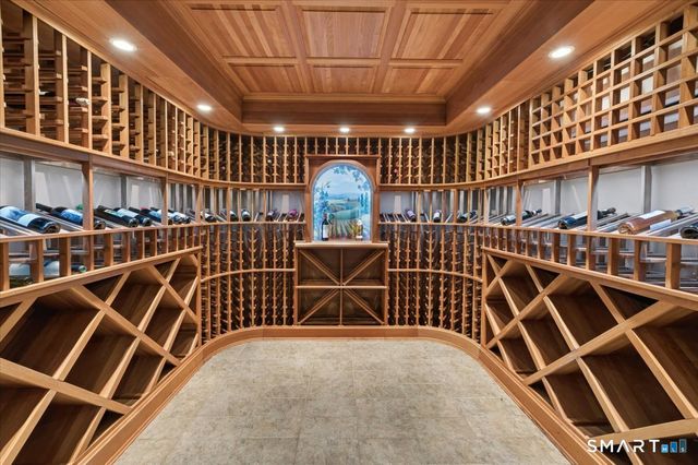 22 Nature Lane, Shelton, CT 06484