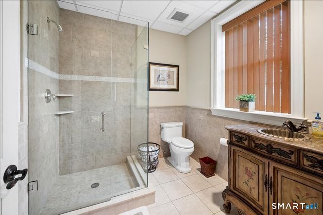 22 Nature Lane, Shelton, CT 06484