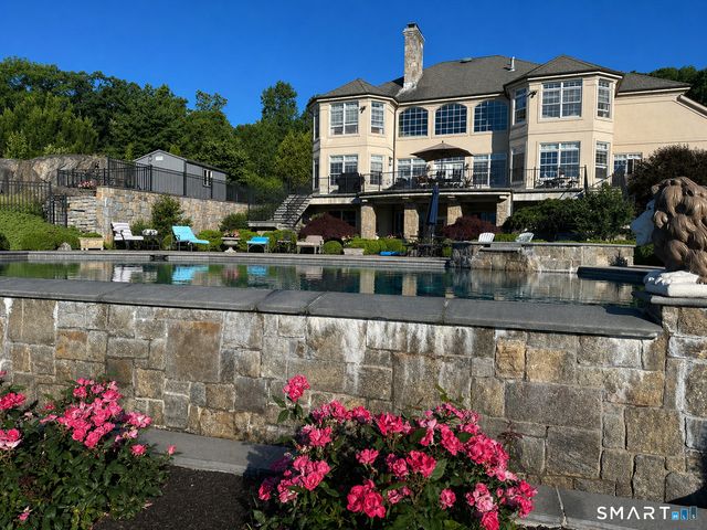 22 Nature Lane, Shelton, CT 06484