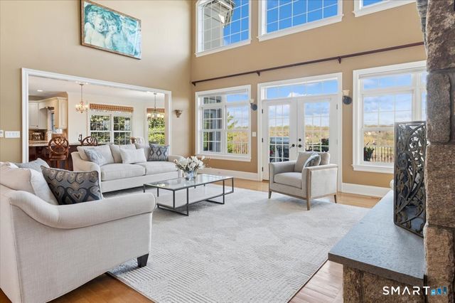 22 Nature Lane, Shelton, CT 06484