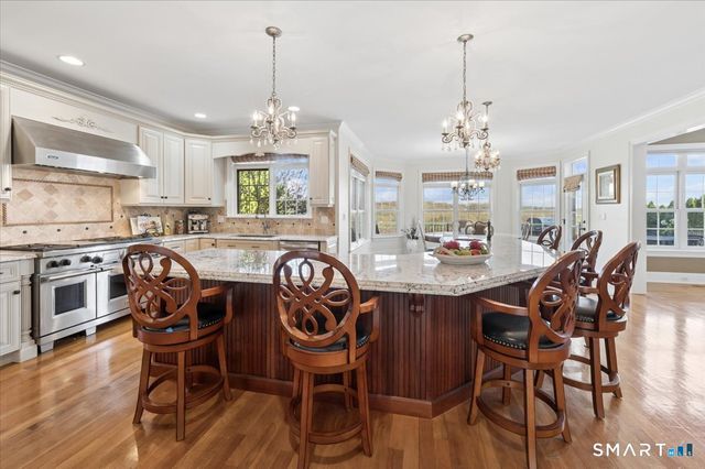 22 Nature Lane, Shelton, CT 06484