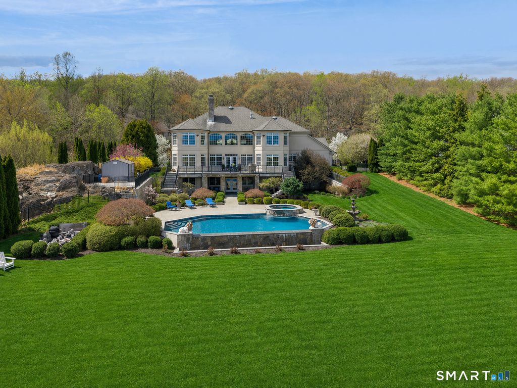 22 Nature Lane, Shelton, CT 06484