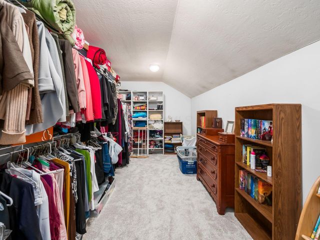 3807 Dayspring Drive, Hilliard, OH 43026