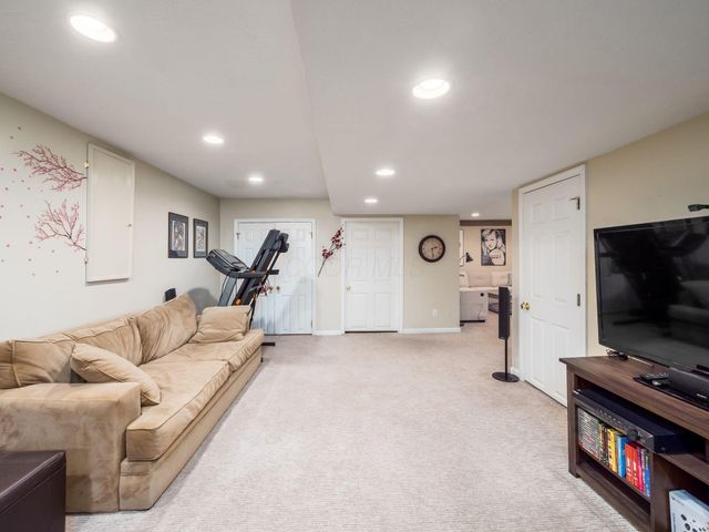 3807 Dayspring Drive, Hilliard, OH 43026