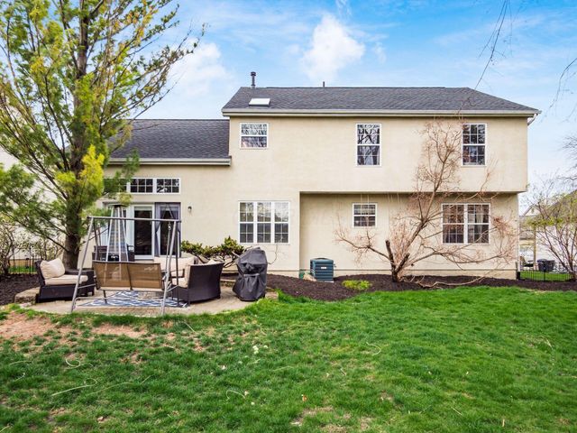 3807 Dayspring Drive, Hilliard, OH 43026