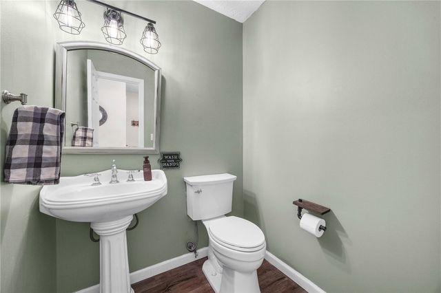 5929 Calm Lake Drive Drive, Farmington, NY 14425