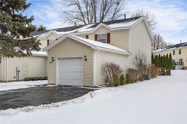 5929 Calm Lake Drive Drive, Farmington, NY 14425