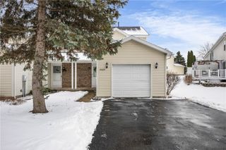 5929 Calm Lake Drive Drive, Farmington, NY 14425