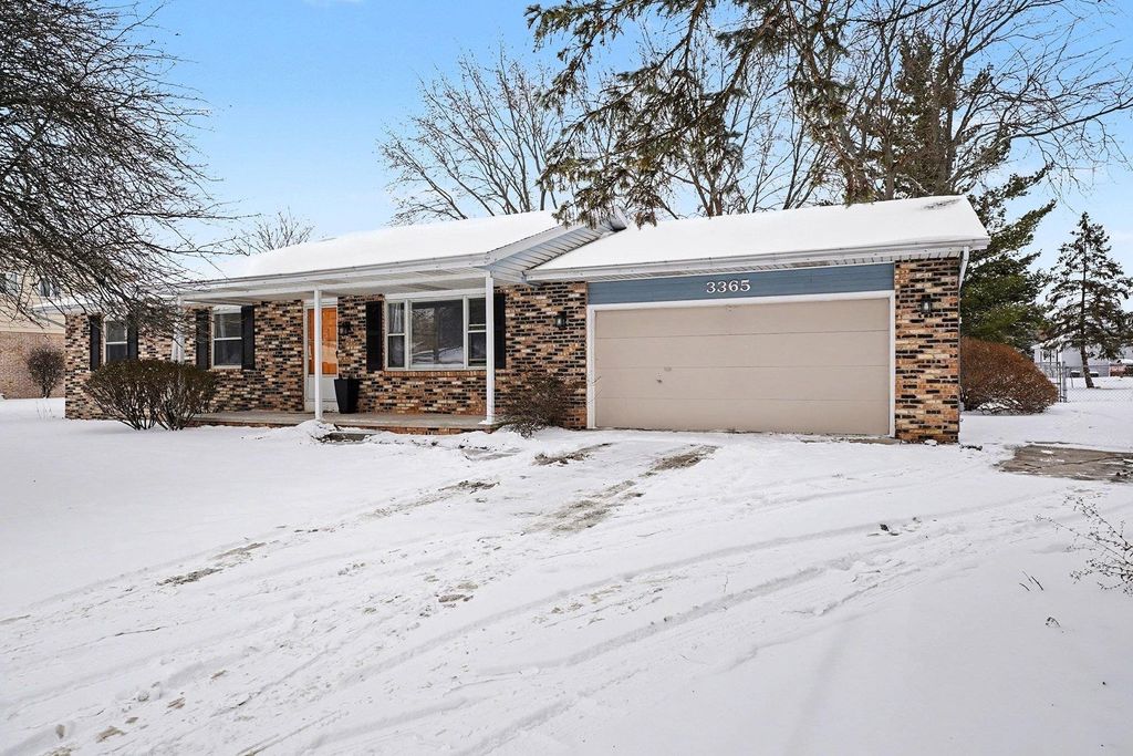 3365 Christy Way North Road, Saginaw, MI 48603