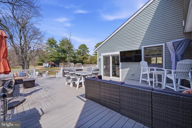 331 S VIENNA AVE, Egg Harbor City, NJ 08215