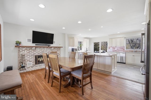 331 S VIENNA AVE, Egg Harbor City, NJ 08215