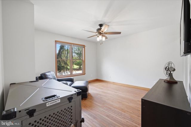 331 S VIENNA AVE, Egg Harbor City, NJ 08215