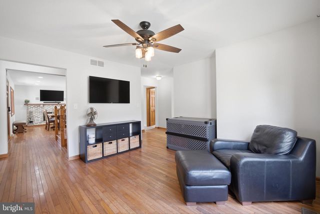 331 S VIENNA AVE, Egg Harbor City, NJ 08215