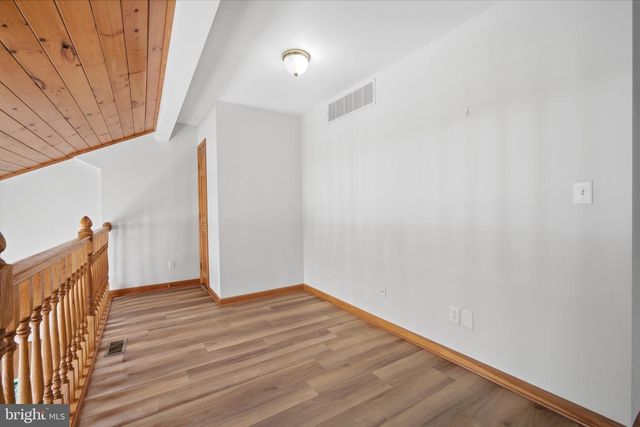 331 S VIENNA AVE, Egg Harbor City, NJ 08215