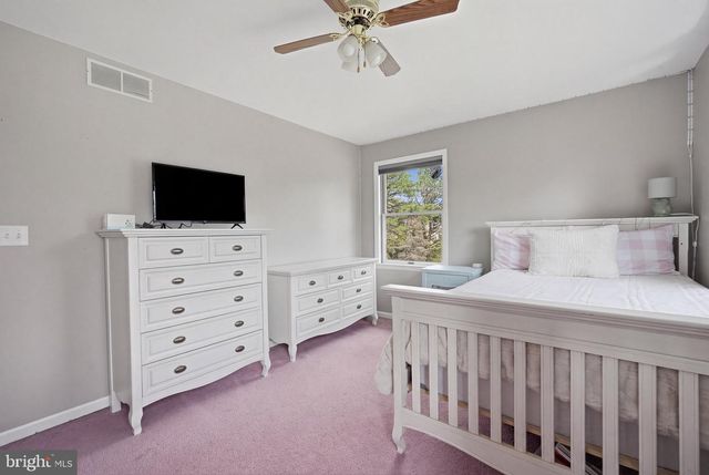331 S VIENNA AVE, Egg Harbor City, NJ 08215