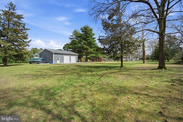 331 S VIENNA AVE, Egg Harbor City, NJ 08215