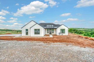 2203 Sanctuary Dr, Medicine Park, OK