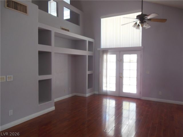 878 SCARLET HAZE Avenue, Las Vegas, NV 89183