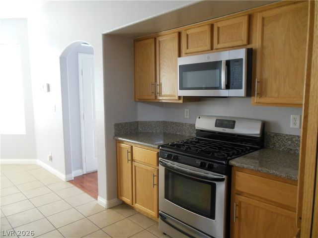 878 SCARLET HAZE Avenue, Las Vegas, NV 89183