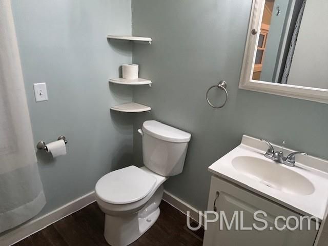 607 W Edwards Avenue, Houghton, MI 49931