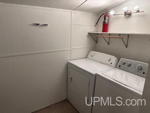 607 W Edwards Avenue, Houghton, MI 49931