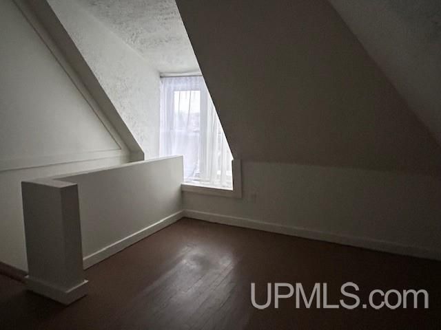 607 W Edwards Avenue, Houghton, MI 49931