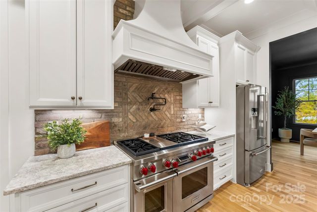 1037 Nutall Oak Lane, Belmont, NC 28012