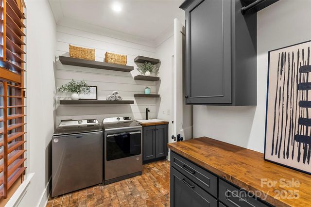 1037 Nutall Oak Lane, Belmont, NC 28012