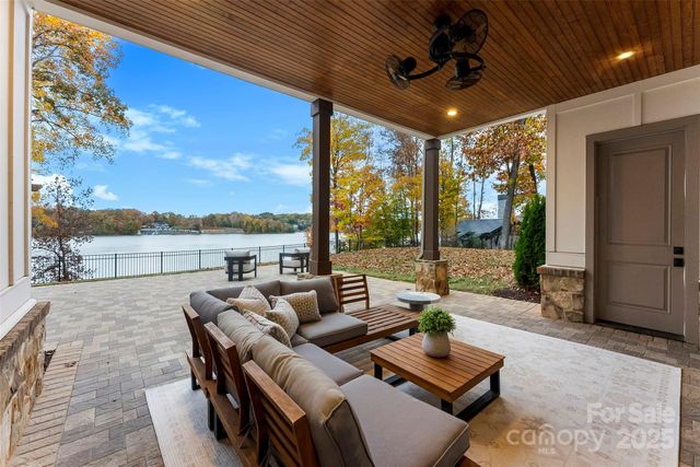 1037 Nutall Oak Lane, Belmont, NC 28012