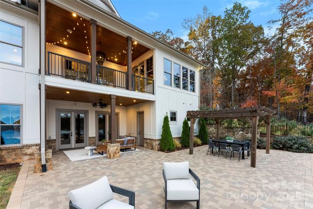 1037 Nutall Oak Lane, Belmont, NC 28012