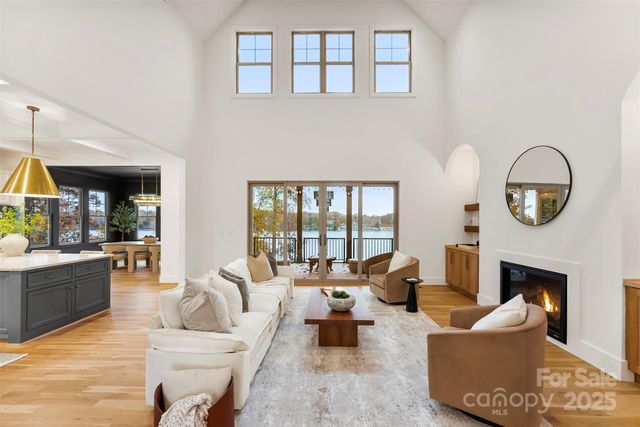 1037 Nutall Oak Lane, Belmont, NC 28012