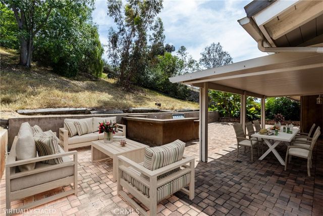5612 Central, Bonita, CA 91902