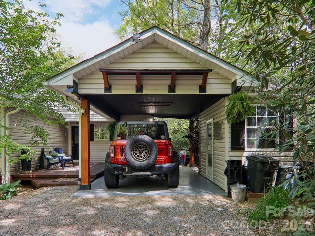 554 Pisgah Forest Drive, Pisgah Forest, NC 28768