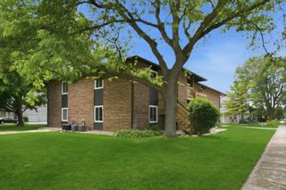 19409 Oakwood Avenue E, Country Club Hills, IL 60478