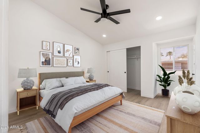 1940 E ORANGE Drive, Phoenix, AZ 85016