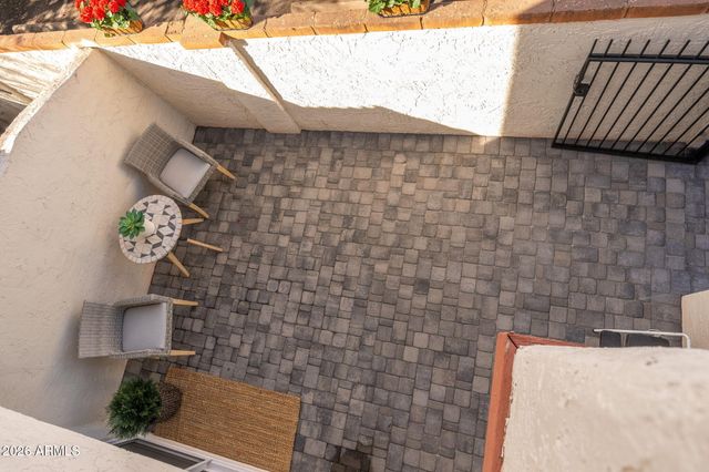 1940 E ORANGE Drive, Phoenix, AZ 85016