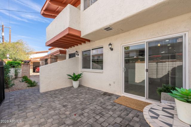 1940 E ORANGE Drive, Phoenix, AZ 85016