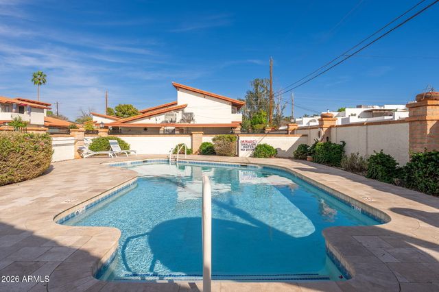 1940 E ORANGE Drive, Phoenix, AZ 85016